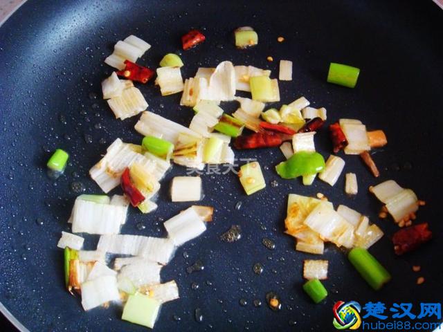 炸酱面怎么做好吃？炸酱面的家常做法，这么多款，你喜欢哪一种