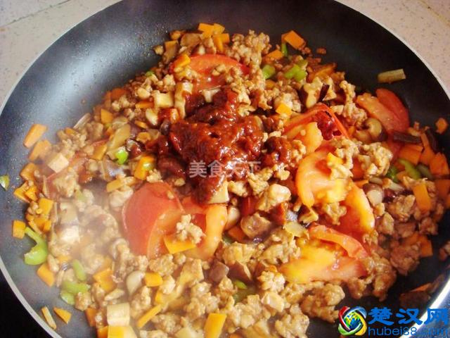 炸酱面怎么做好吃？炸酱面的家常做法，这么多款，你喜欢哪一种