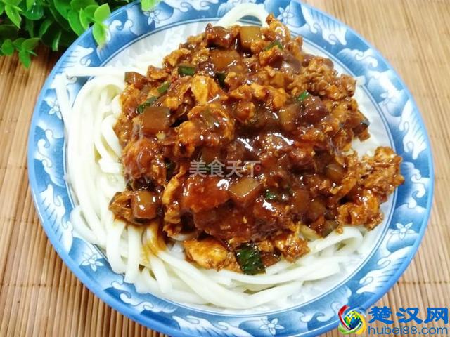 炸酱面怎么做好吃？炸酱面的家常做法，这么多款，你喜欢哪一种