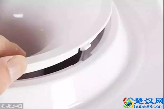 你每天在用的饮水机原来这么脏！学会这个方法，轻松喝到健康水