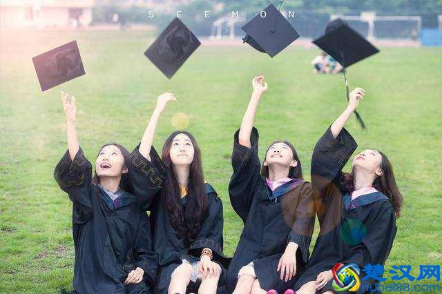 适合女生报考的4大专业，工作轻松，就业不用愁