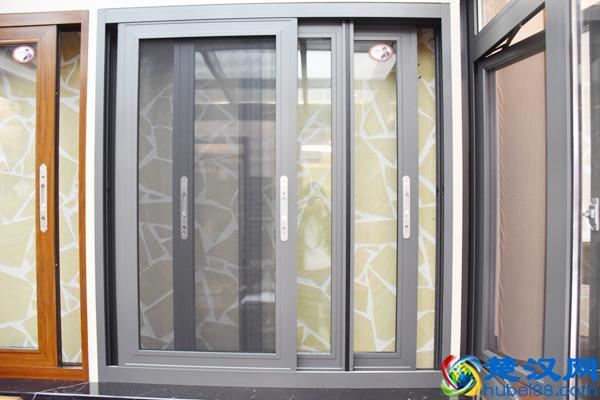 如何选择铝合金门窗型材？价格怎么算？一文搞懂铝合金门窗知识