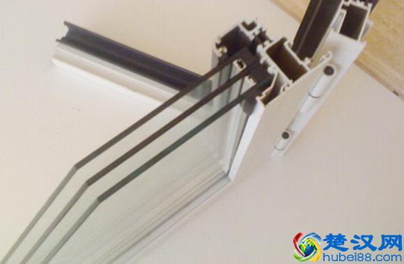 如何选择铝合金门窗型材？价格怎么算？一文搞懂铝合金门窗知识