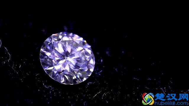 样子与钻石相似，身价却大不同？专家带你了解“莫桑钻”！