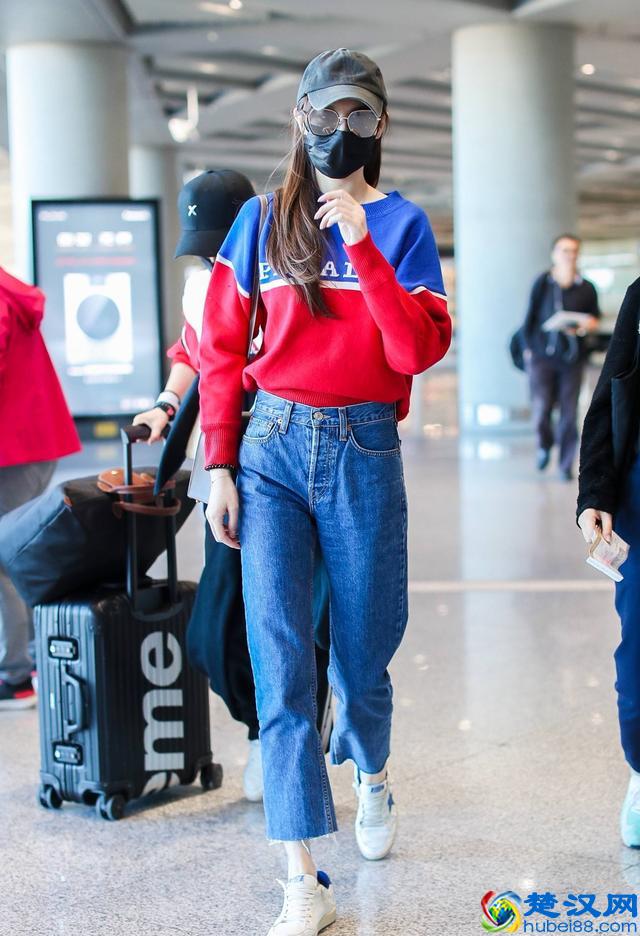 毛衣搭配牛仔裤，真是美到让你疯狂！