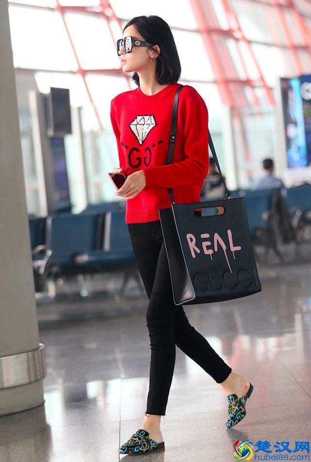 毛衣搭配牛仔裤，真是美到让你疯狂！