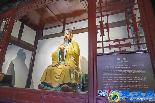 成都武侯祠门票尽管很贵，景区尽管很坑，但为什么游客还愿意去玩