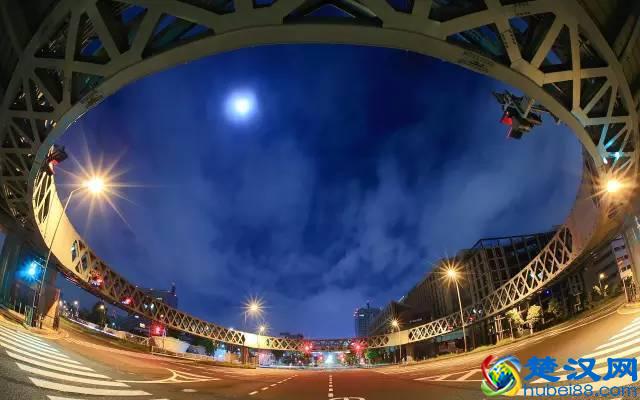 100块钱在上海能干什么？看完你就知道