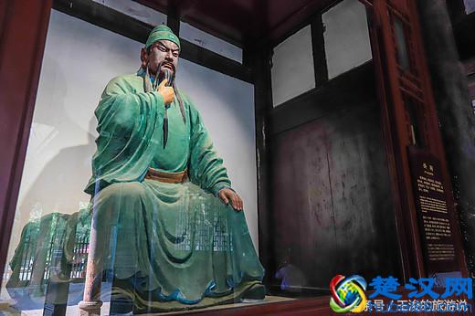 成都武侯祠门票尽管很贵，景区尽管很坑，但为什么游客还愿意去玩