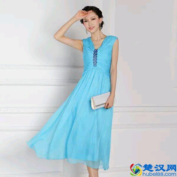 女人总该有几套自己的礼服，什么样的才能最好的释放你的美？