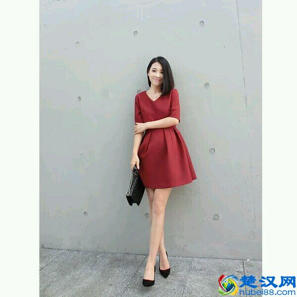 女人总该有几套自己的礼服，什么样的才能最好的释放你的美？