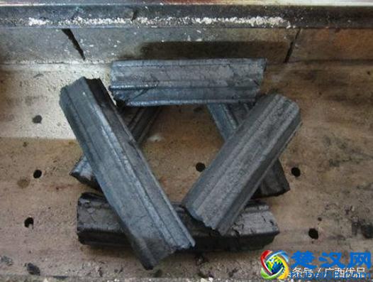 做烧烤，怎么快速点燃炭，选用什么炭，这里有技巧