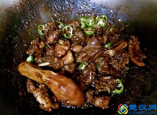 做啤酒鸭时，别只懂得加啤酒，加它更鲜嫩，口感细腻无腥味