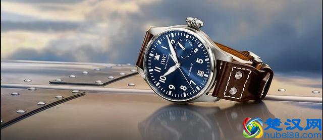 石英表和机械表的区别是什么？第一款腕表到底选哪个更好？
