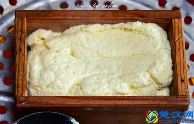 草原美食奶豆腐，原来是这样制作的