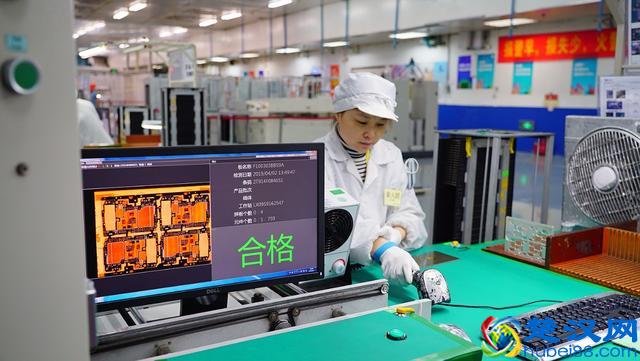 实地探访富士康产线：一台小米9诞生需要经过近百道工序