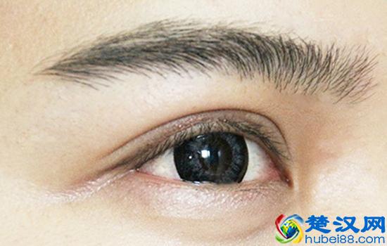 详细讲解男士修眉毛怎么才好看，只需四步打造精致男生眉毛