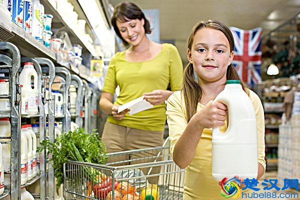 纯牛奶哪个牌子好？最好喝的牛奶品牌都在这里了！