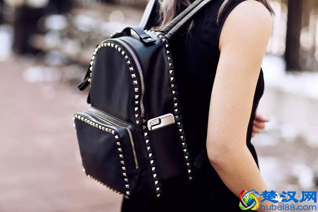 从大牌到平价款，这12个双肩包品牌好看又能装
