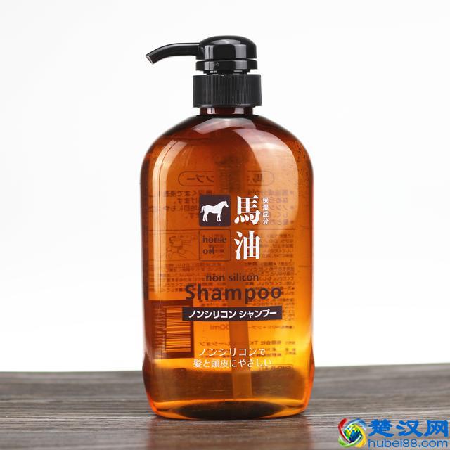 大油头真人实测8款网红洗发水，这几款洗完头发真的几天都不会油