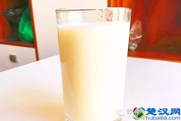 睡不好 易失眠 别怕 多吃这9种食物让你睡好觉