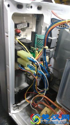 教你轻松解决微波炉不能加热的故障