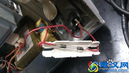 教你轻松解决微波炉不能加热的故障