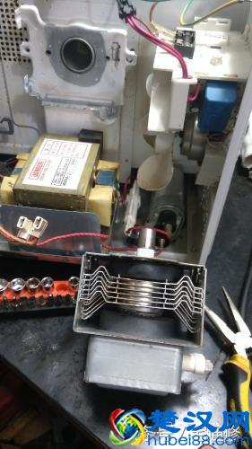 教你轻松解决微波炉不能加热的故障