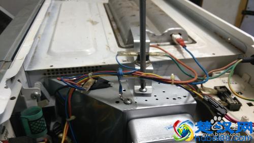 教你轻松解决微波炉不能加热的故障