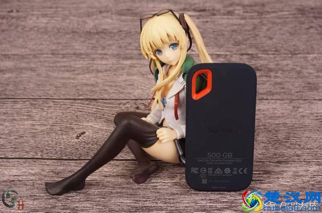 抛弃U盘和机械移动硬盘吧，移动固态硬盘才是以后的主流