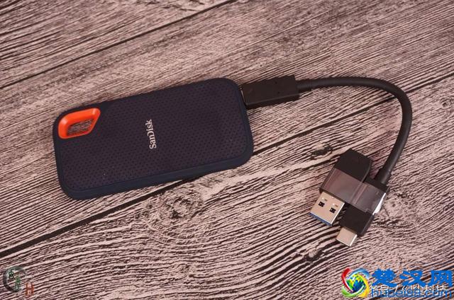 抛弃U盘和机械移动硬盘吧，移动固态硬盘才是以后的主流