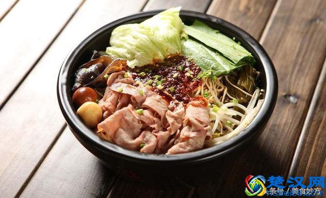 正宗过桥米线配方加制作方法，就这600个个字让我赚了60万