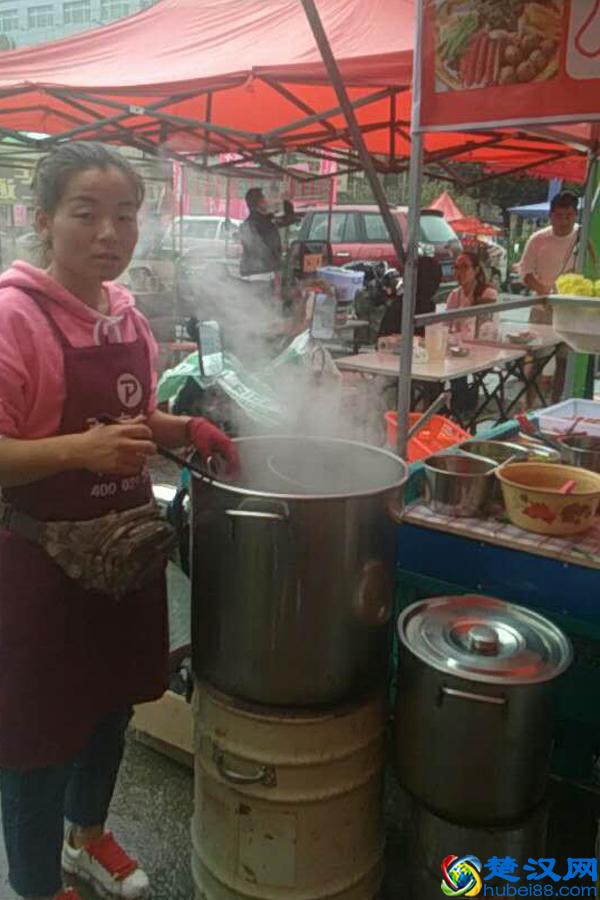 夏天想摆摊卖小吃，选什么好