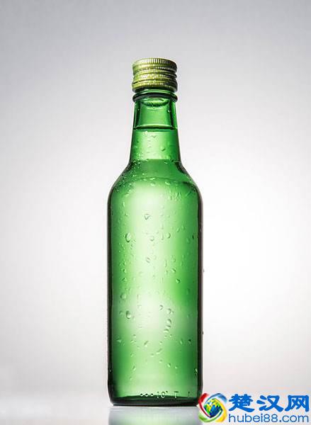 光用药是灭不完家里蟑螂的，教你一个办法轻松消灭它！