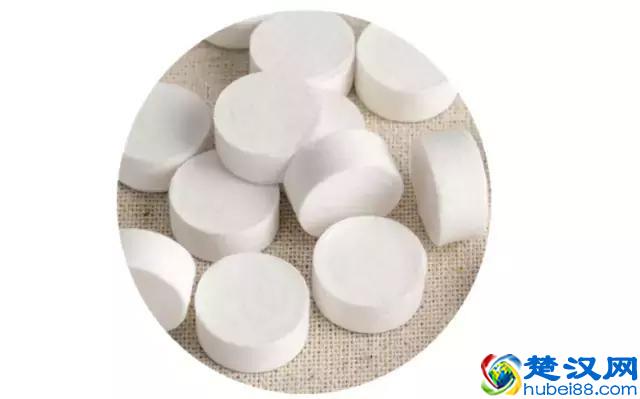 男生女生皮肤毛孔粗大有黑头怎么改善？