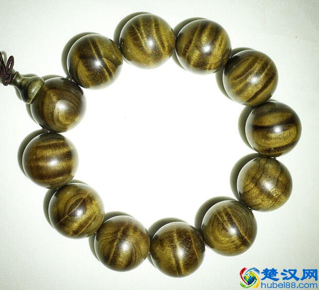 如何正确盘玩和保养金丝楠木手串？