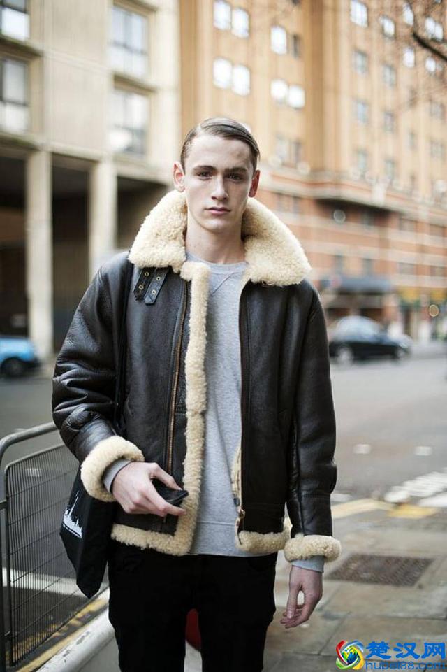 东北人穿10万块的貂总被说土，不如花几千买件帅炸天的皮毛一体