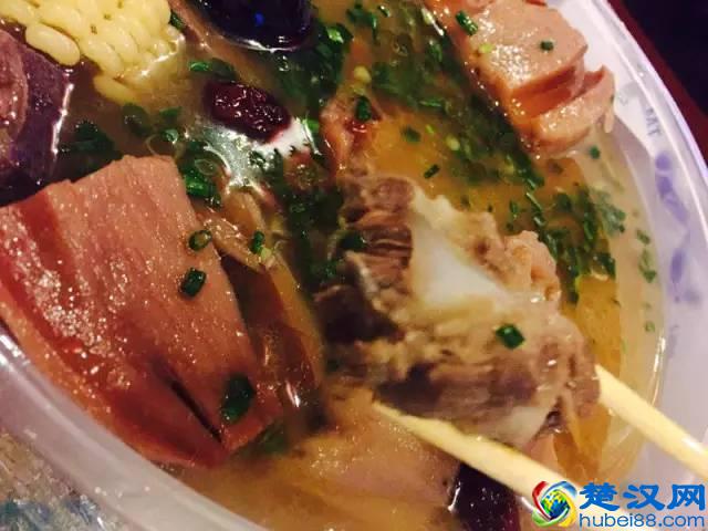 到处吃 | 藕然间发现一家好吃的养生排骨藕汤