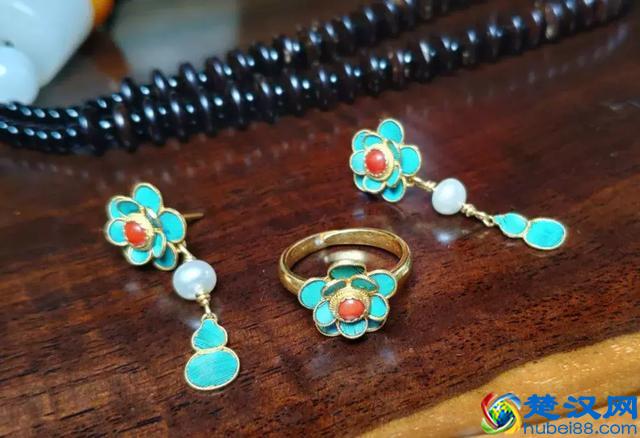 花丝点翠—后宫嫔妃头上的饰品