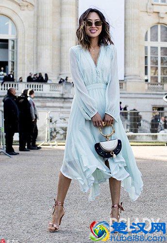 个子矮女生穿什么衣服好看？矮个显高穿搭技巧