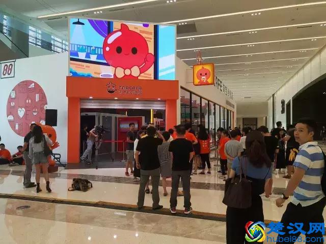 “阿里无人超市！为啥我进不去！”“你用的是老公的淘宝号啊”