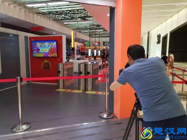 “阿里无人超市！为啥我进不去！”“你用的是老公的淘宝号啊”