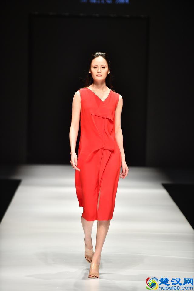 2019大连春季时装周秀场直击——Sunfed思凡