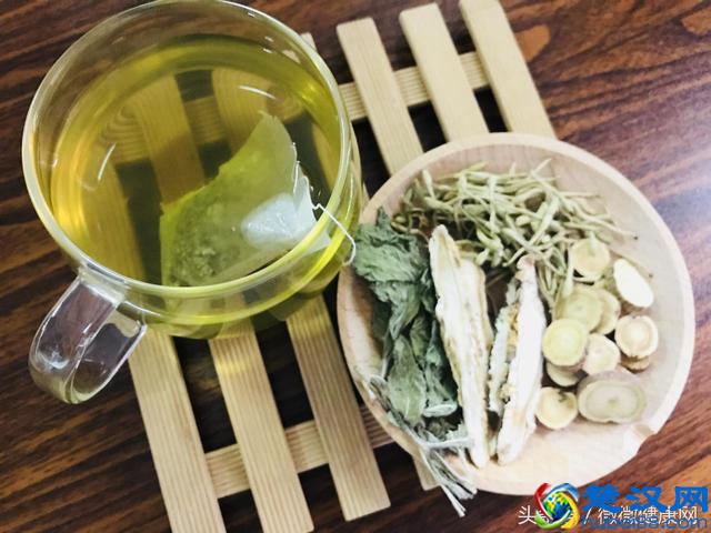 上火、牙龈肿痛，用4种草煮水喝，火气蹭蹭降下来