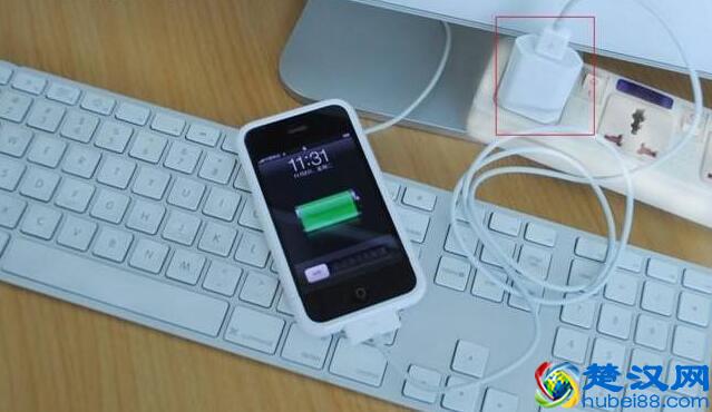 新手机第一次充电应该注意什么，很多人都忽视了