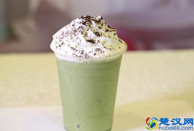 打了十几家奶茶店的加盟热线后，原来奶茶店原来是这么开的