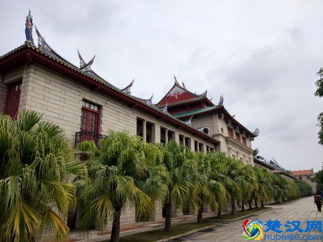 索尼发布PS4新宣传片 奎爷等角色穿越现实世界