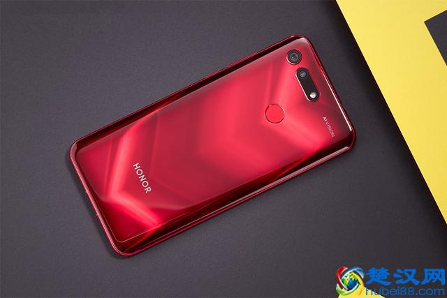 小米手机2018年国内销量不理想，2019年该如何迎战？