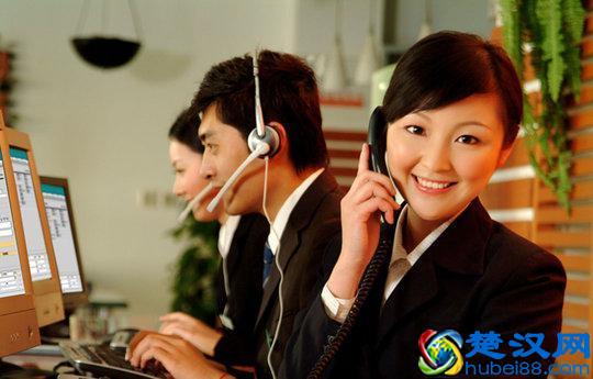 钥匙锁车里了怎么办？几招应急办法轻松解决！