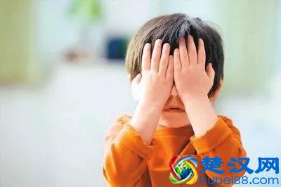 干燥剂融化眼球？！小小一包干燥剂竟有这么大的杀伤力！